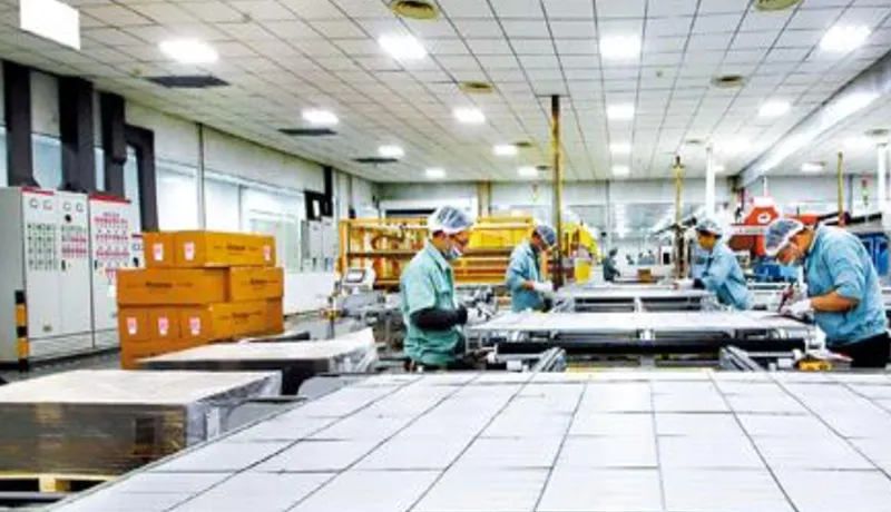 1752718392383379.webp 阿特斯阳光电力现场图.webp